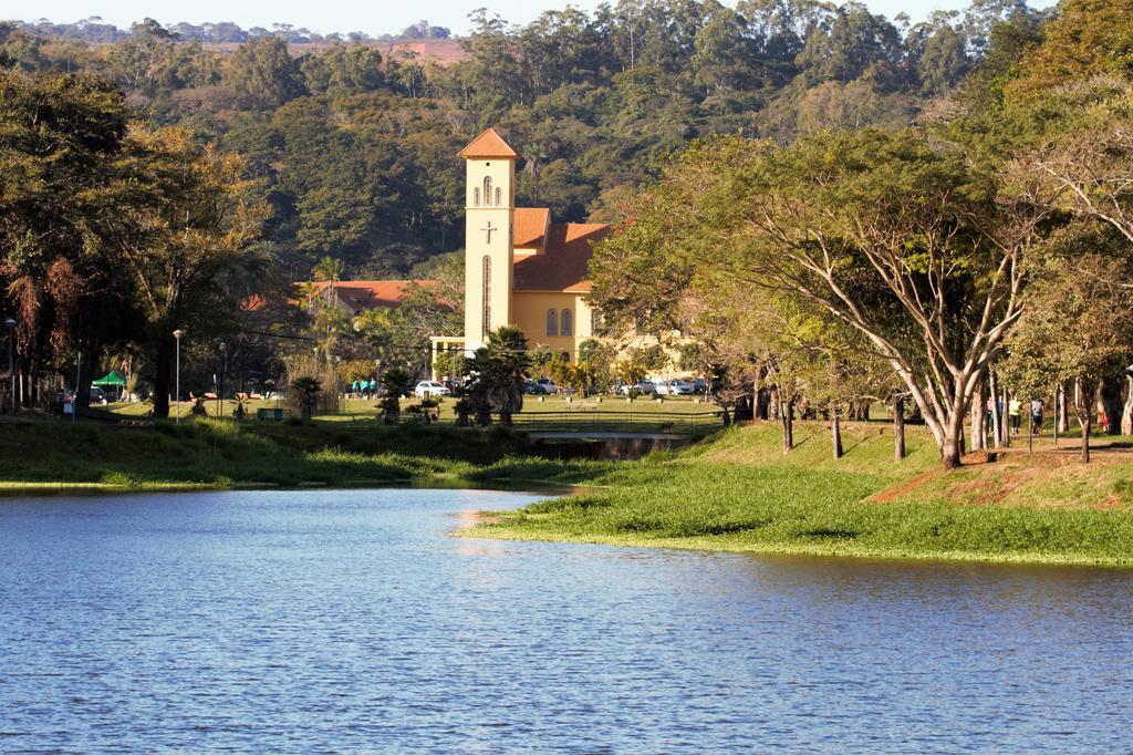 Araxá Chale Do Lago מראה חיצוני תמונה